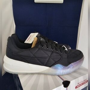 New in box SKECHERSDenali Sublte Spark Low TopSneaker Women/ size 8.5